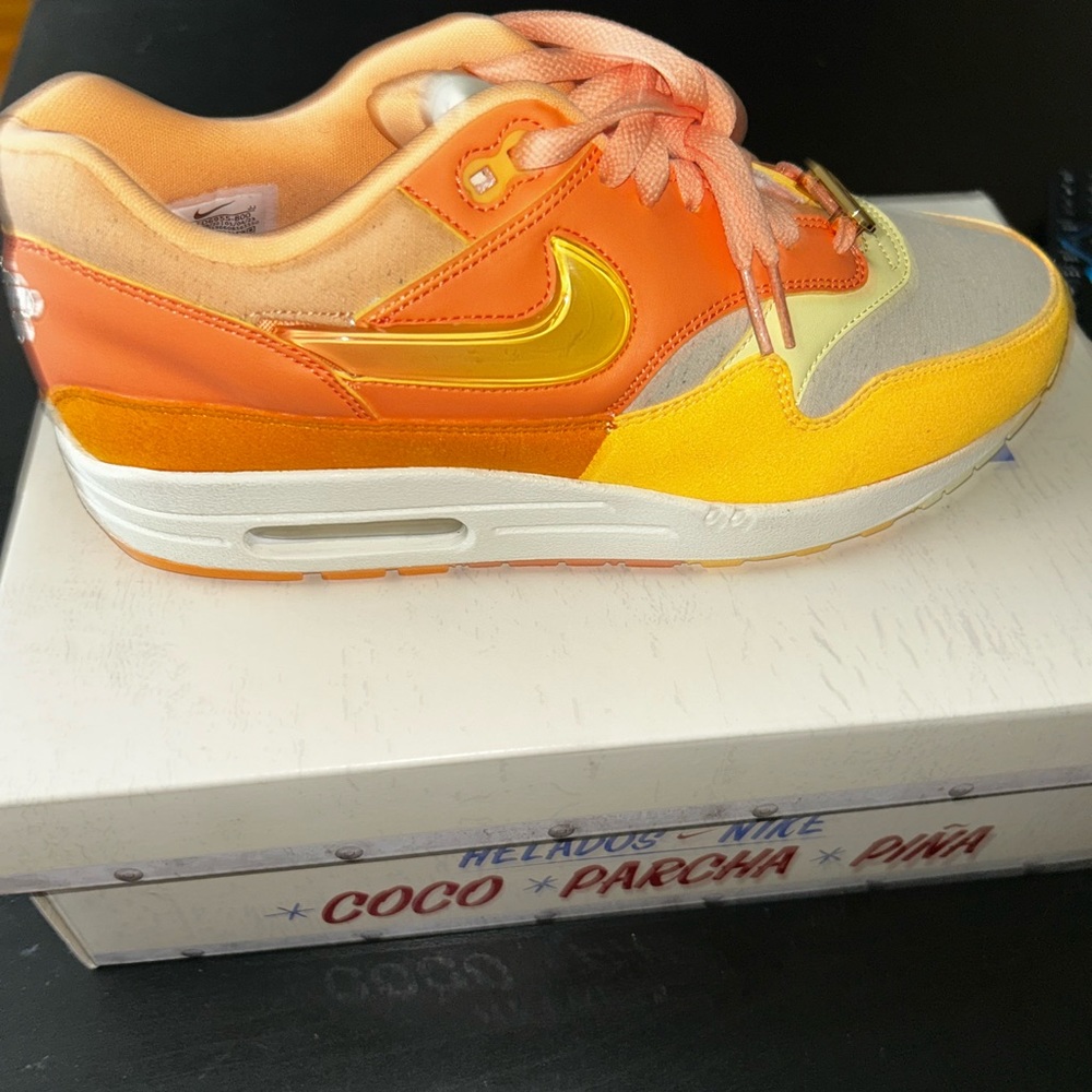 Air max 1 Puerto Rico Day orange frost